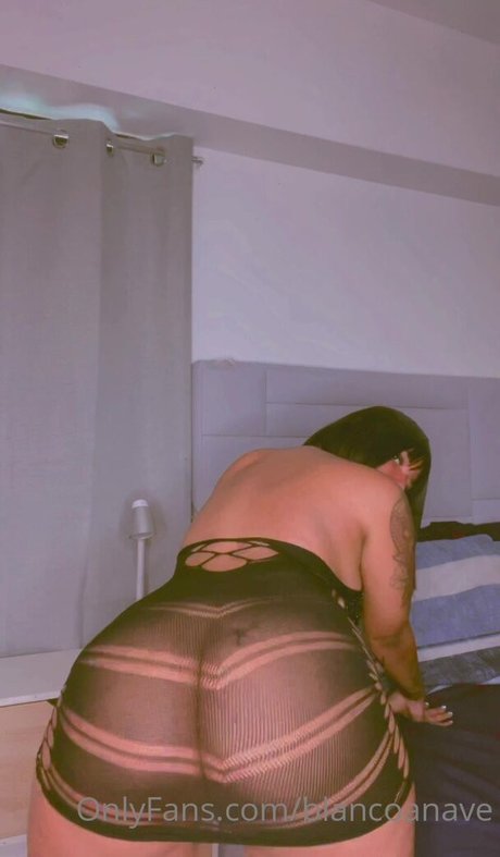 Foto di nudo di fuga di OnlyFans di Ana Blanco
