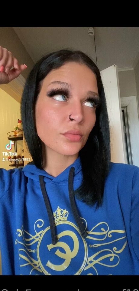 Sassyyaf1992