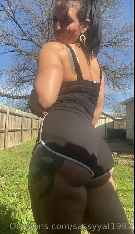 Foto di nudo di fuga di OnlyFans di Sassyyaf1992