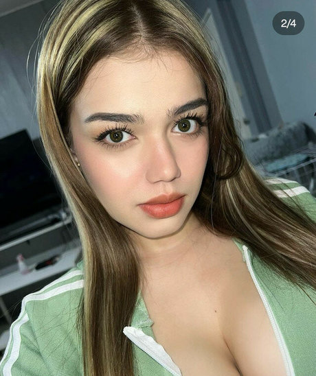 Foto di nudo di fuga di OnlyFans di Karina Johnson