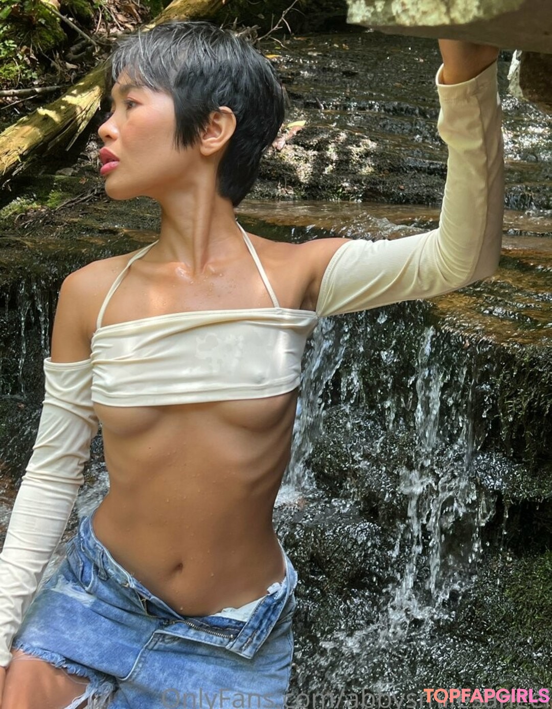 Foto di nudo di fuga di OnlyFans di Abbysmilesangel #98 Foto di nudo di fuga di OnlyFans di Abbysmilesangel #98