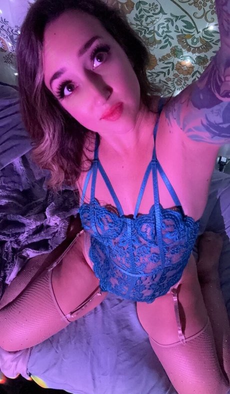 Foto di nudo di fuga di OnlyFans di Avavette