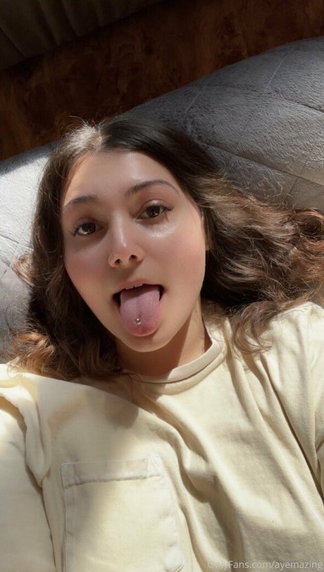 Foto di nudo di fuga di OnlyFans di Ayemazing