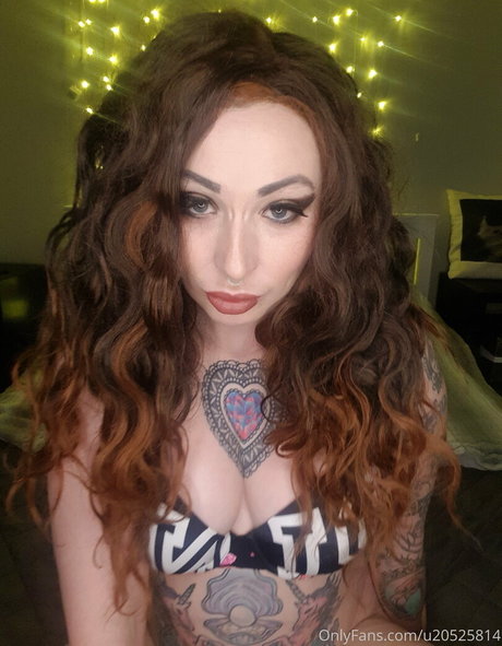 Foto di nudo di fuga di OnlyFans di Queenrainifree