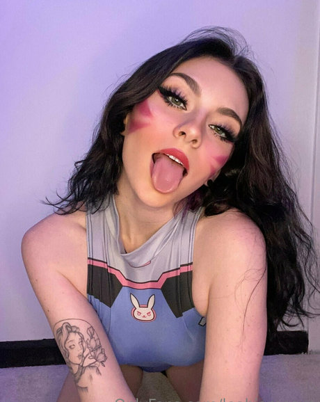 Leahjamesxo