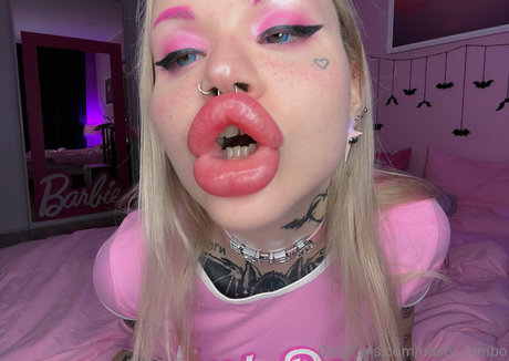 Nasty_bimbo