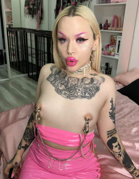 Nasty_bimbo