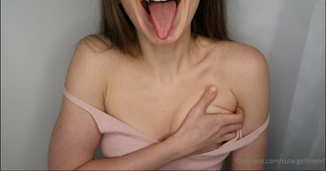 Foto di nudo di fuga di OnlyFans di Cutegirlfriend