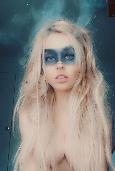 Foto di nudo di fuga di OnlyFans di Lilherblover