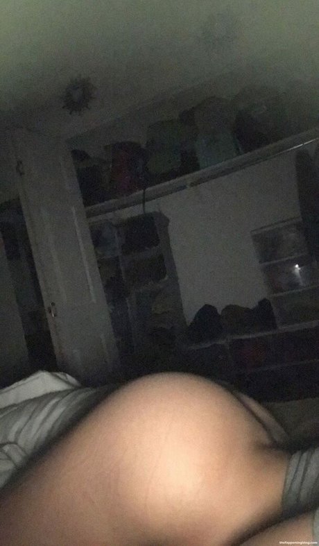 Foto di nudo di fuga di OnlyFans di Kat W