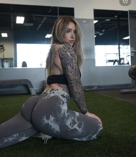 Foto di nudo di fuga di OnlyFans di Strongwifu