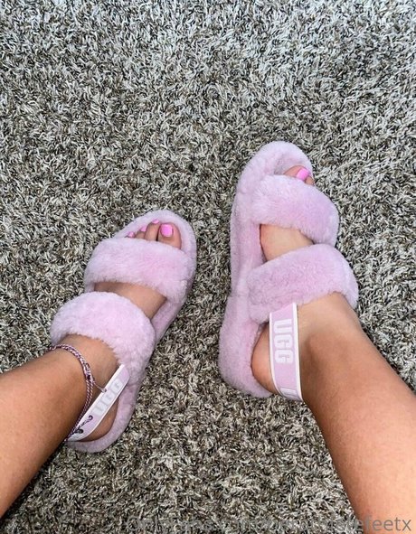 Foto di nudo di fuga di OnlyFans di Herathletefeetxo