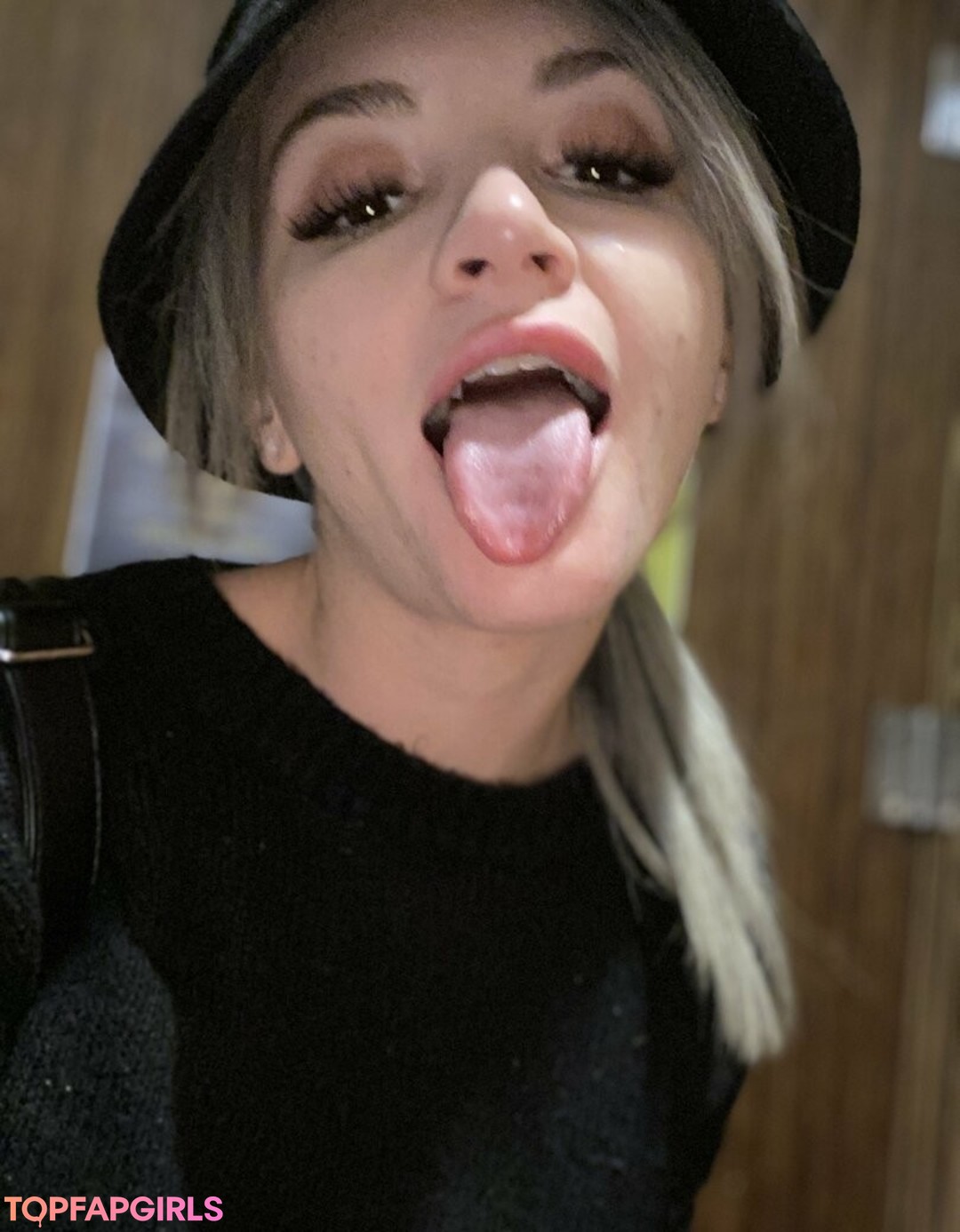 Foto di nudo di fuga di OnlyFans di Lola Fae #1406