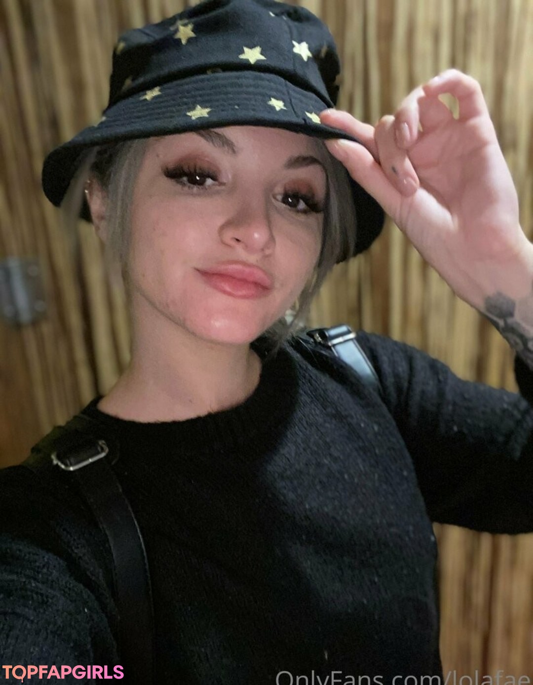 Foto di nudo di fuga di OnlyFans di Lola Fae #4 Foto di nudo di fuga di OnlyFans di Lola Fae #4