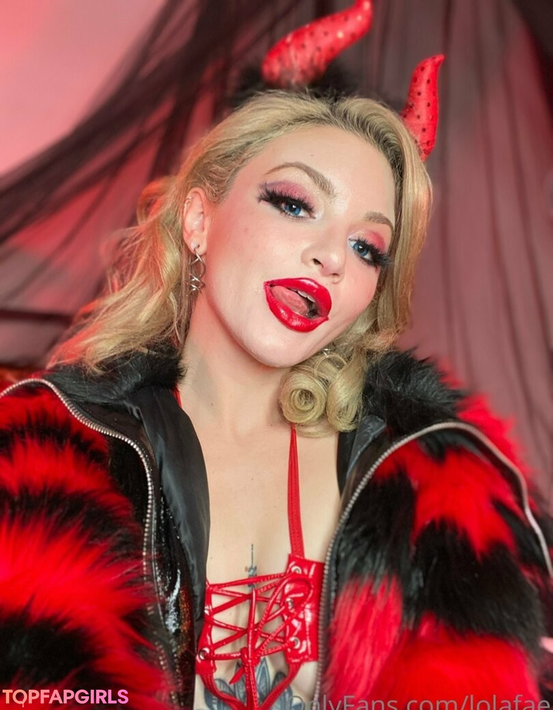 Foto di nudo di fuga di OnlyFans di Lola Fae #975 Foto di nudo di fuga di OnlyFans di Lola Fae #975