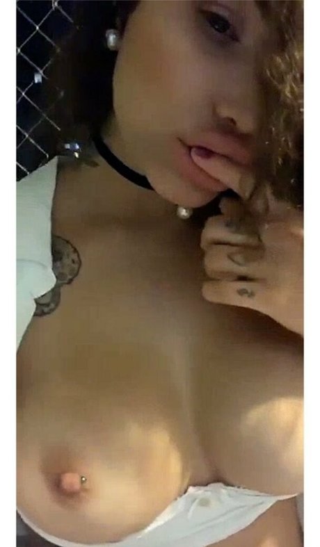 Foto di nudo di fuga di OnlyFans di Marcelaxo
