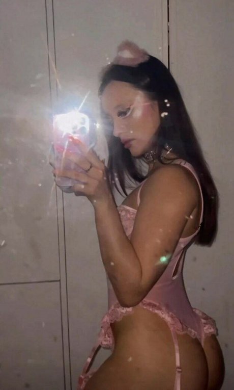Foto di nudo di fuga di OnlyFans di Vvsailormoonvv
