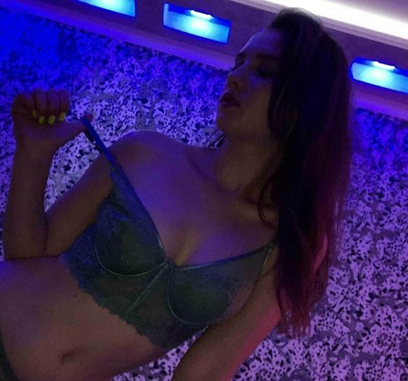 Foto di nudo di fuga di OnlyFans di Babelilit
