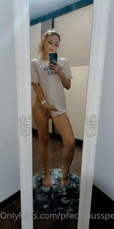 Foto di nudo di fuga di OnlyFans di Preciouusspearl