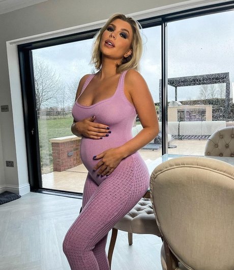 Foto di nudo di fuga di OnlyFans di Olivia Buckland
