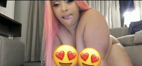 Foto di nudo di fuga di OnlyFans di Teampinky