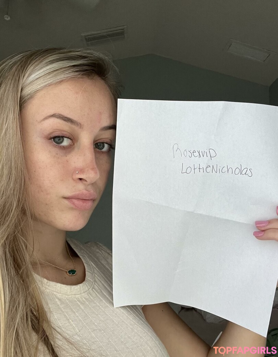 Foto di nudo di fuga di OnlyFans di Yourgirlfriendrose #3 Foto di nudo di fuga di OnlyFans di Yourgirlfriendrose #3
