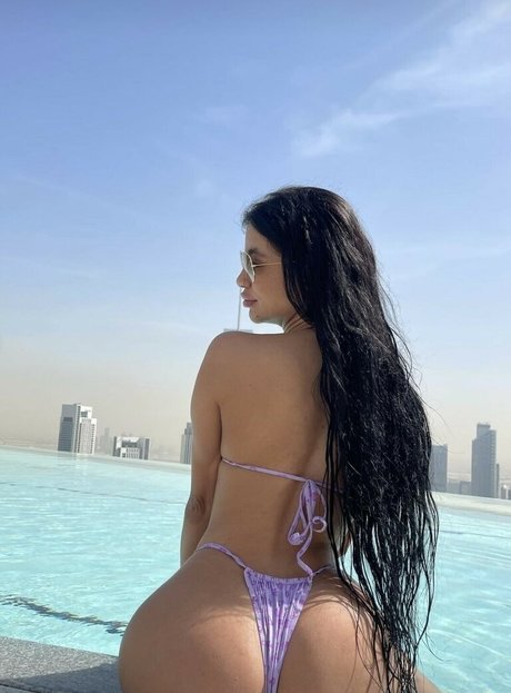Foto di nudo di fuga di OnlyFans di Lilveronicar