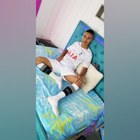 Foto di nudo di fuga di OnlyFans di Santiago Montao