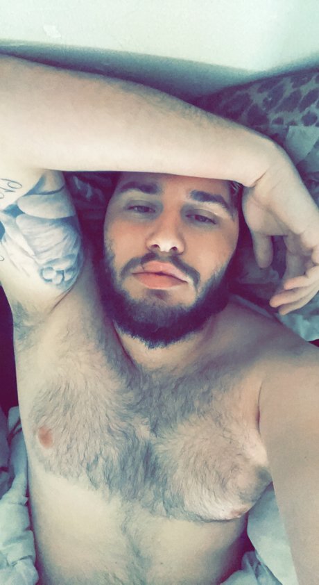 Foto di nudo di fuga di OnlyFans di Spicedjedi