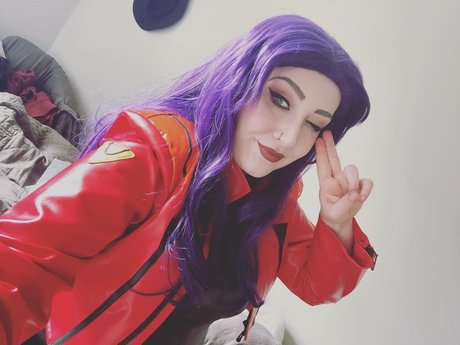 Scarlet Cosplay