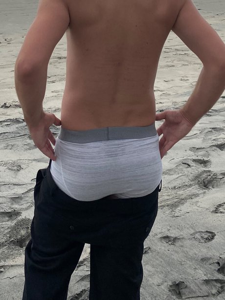 Foto di nudo di fuga di OnlyFans di Austin