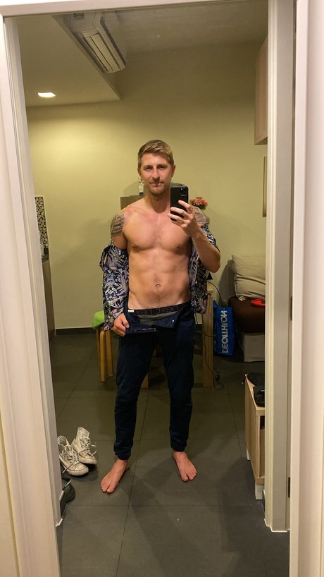 Foto di nudo di fuga di OnlyFans di Yourbritishguy