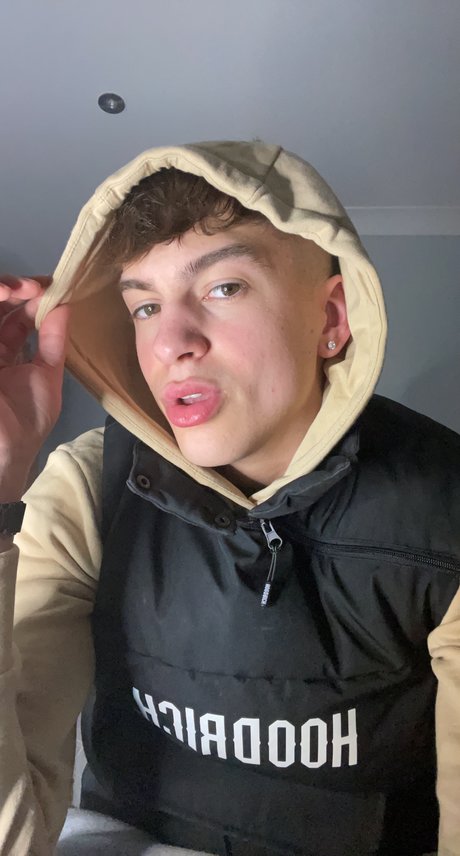 Foto di nudo di fuga di OnlyFans di Harry