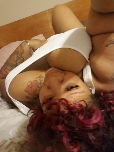 Foto di nudo di fuga di OnlyFans di 4evajuicy