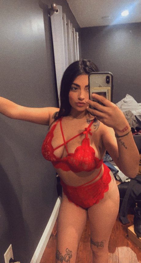 Foto di nudo di fuga di OnlyFans di Sune