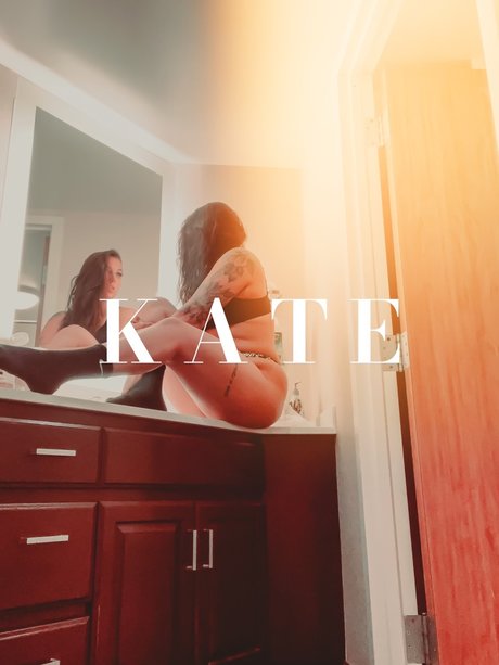 Foto di nudo di fuga di OnlyFans di Kate