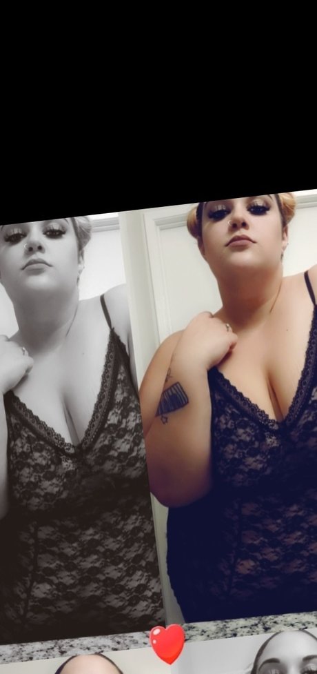 Foto di nudo di fuga di OnlyFans di Olivia Flores