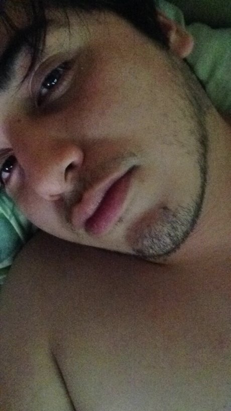 Foto di nudo di fuga di OnlyFans di Lisandro