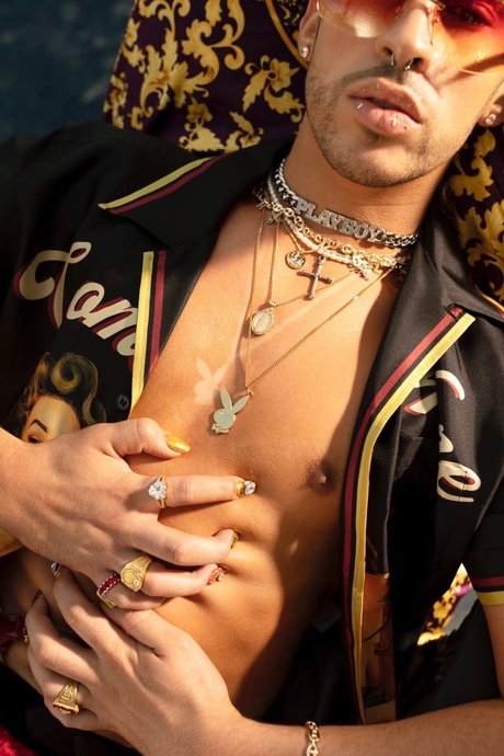 Foto di nudo di fuga di OnlyFans di Saint