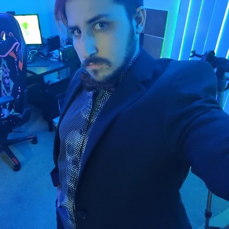 Foto di nudo di fuga di OnlyFans di Alex T