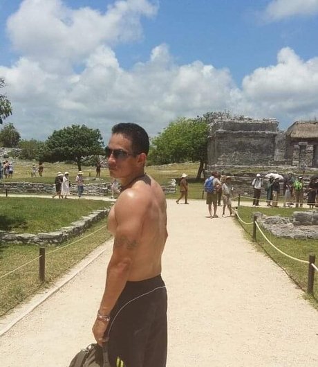 Foto di nudo di fuga di OnlyFans di Federico Palacios Colin