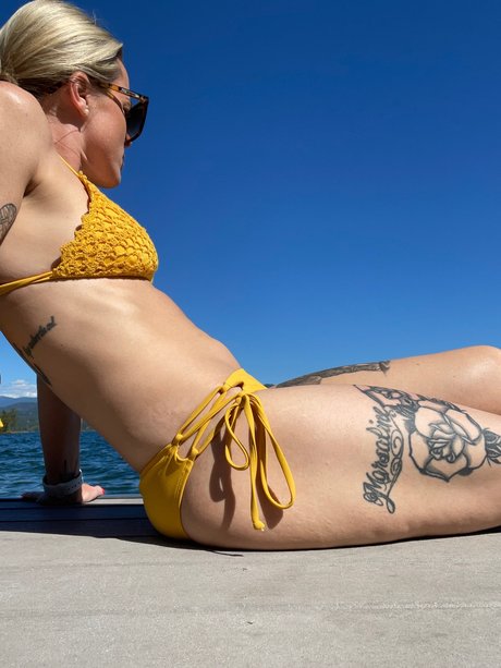 Foto di nudo di fuga di OnlyFans di Stacy