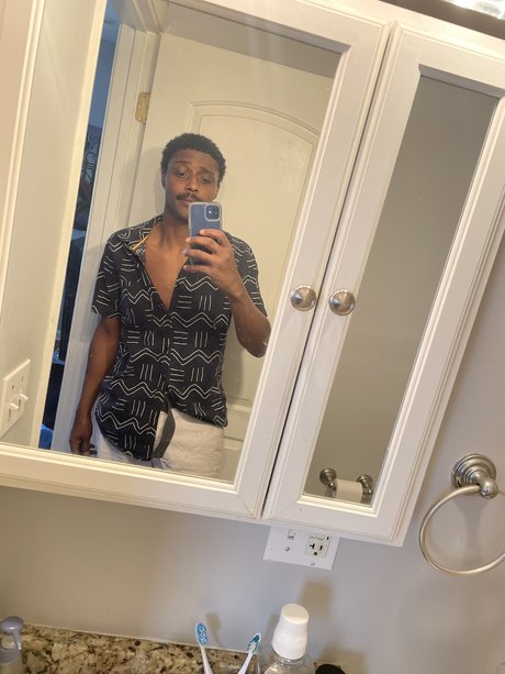 Floydmademedoit