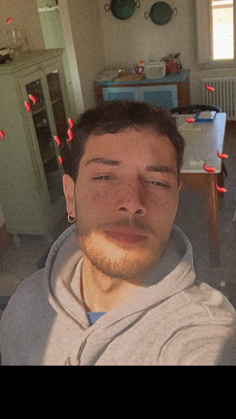 Foto di nudo di fuga di OnlyFans di Filippo Mariucci