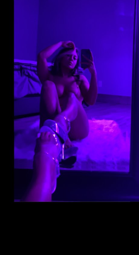 Foto di nudo di fuga di OnlyFans di Valeria Sucia