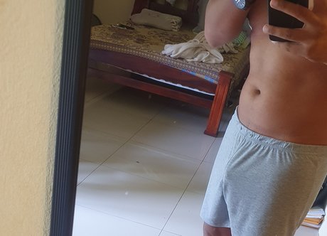 Foto di nudo di fuga di OnlyFans di Gerard