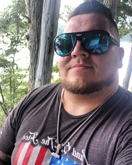 Foto di nudo di fuga di OnlyFans di Eric Heflin