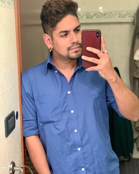 Foto di nudo di fuga di OnlyFans di Osvi Schnell