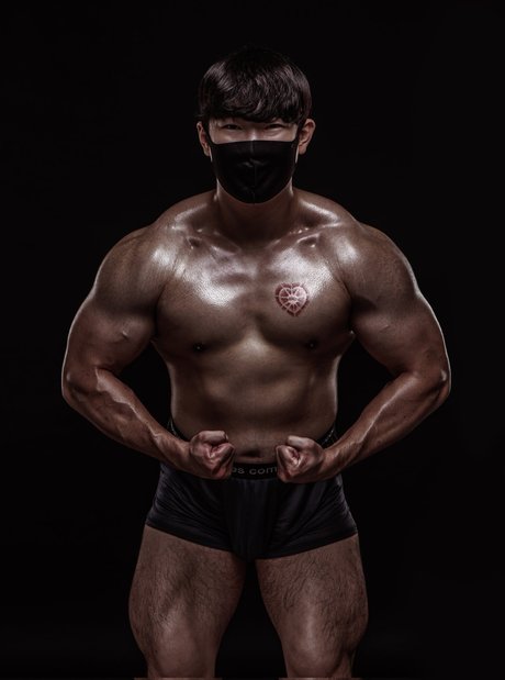 Foto di nudo di fuga di OnlyFans di Lee