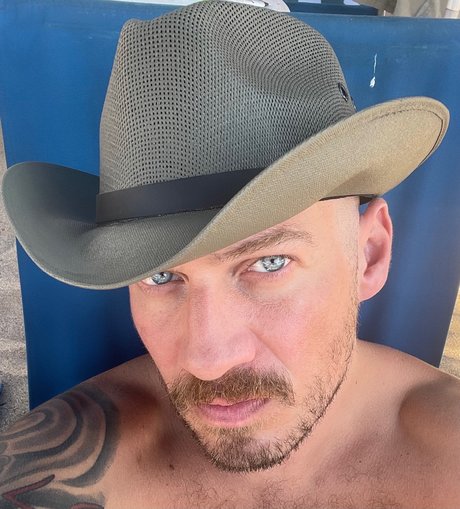Foto di nudo di fuga di OnlyFans di Xavierbear